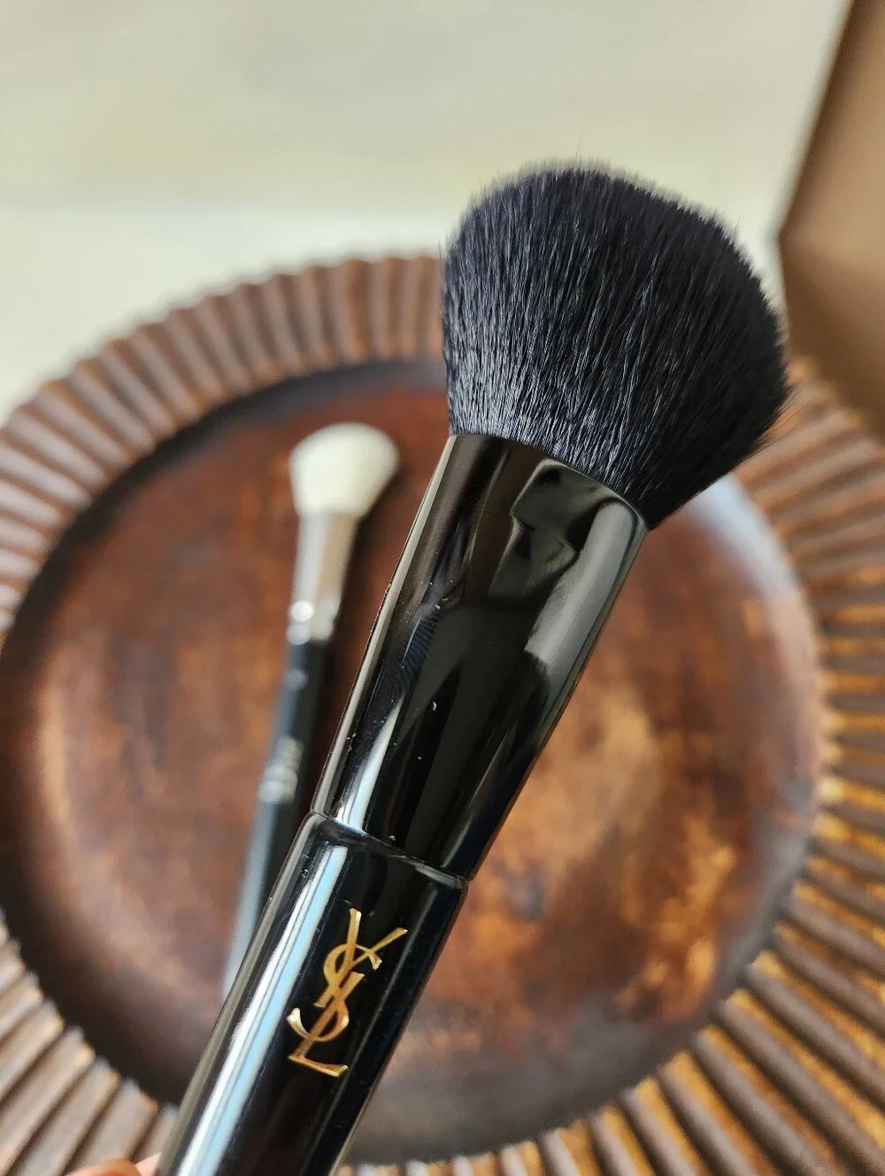 Dior blush brush